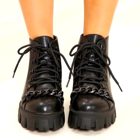 Fashion Nova Changing the Game booties - Picture 1 of 4